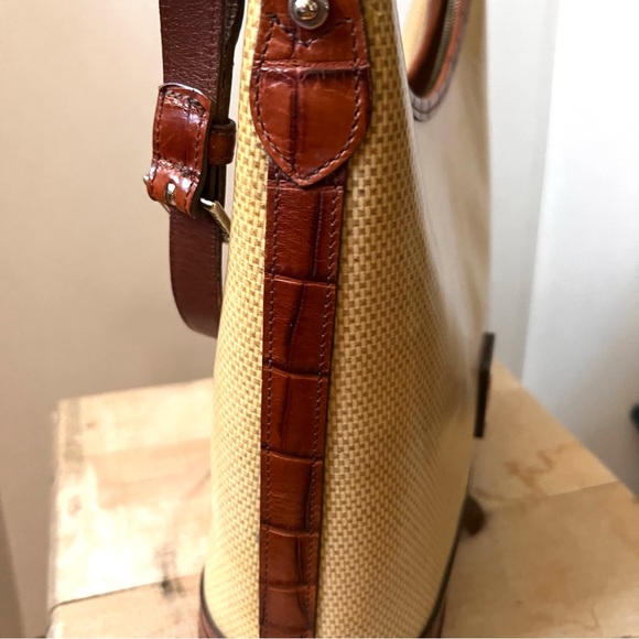 Dooney and Bourke Vintage Hobo Coated Canvas Bag Good Condition - Picture 7 of 12